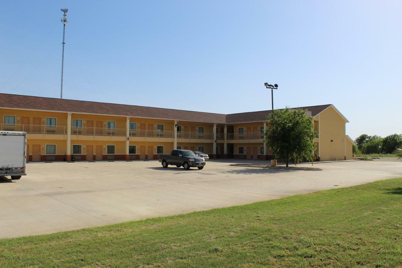 Horizon Inn&Suites Pearsall Exterior foto